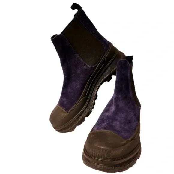 LIFE Women's Italian Blue & Black Suede Platform ChelseaBoots Size 6.5 /37 - Picture 1 of 14